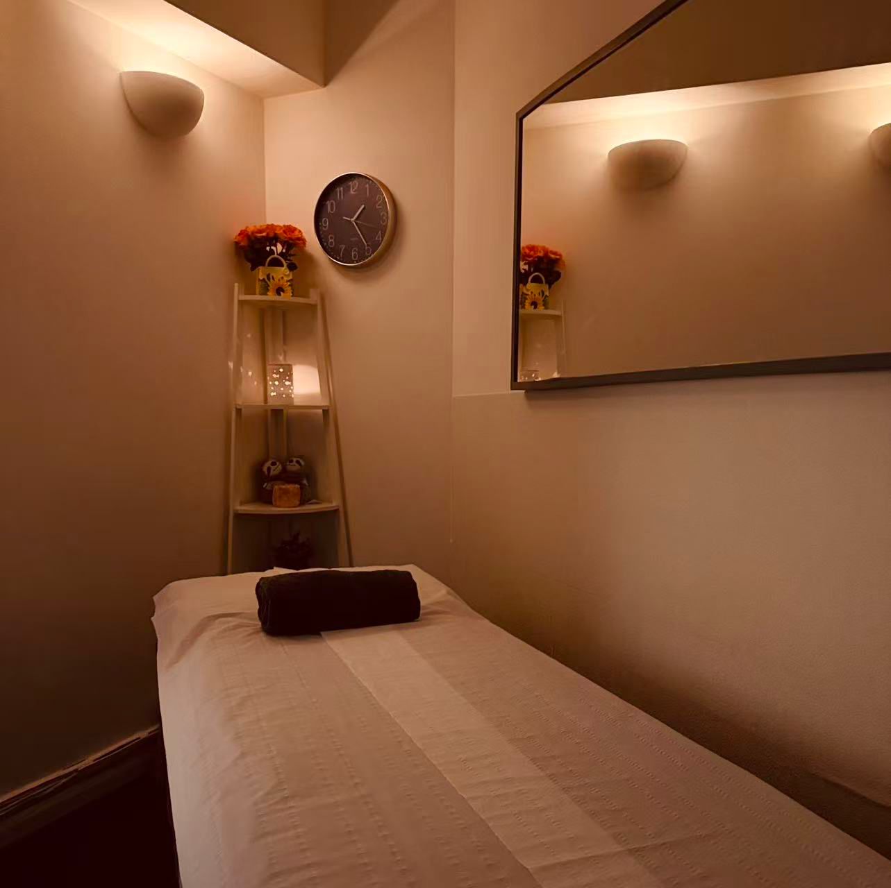 Base Salon and Massage provides Reflexology